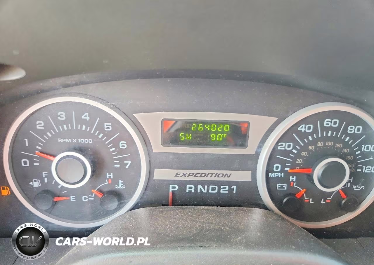2005 Ford Expedition Xlt VIN:1FMPU16545LB06285 - 9