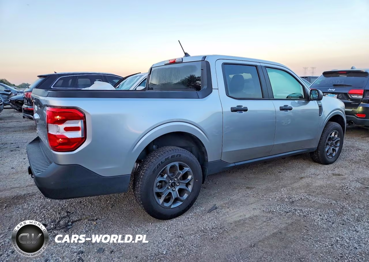 2023 Ford Maverick Xl VIN:3FTTW8E3XPRA29142 - 3