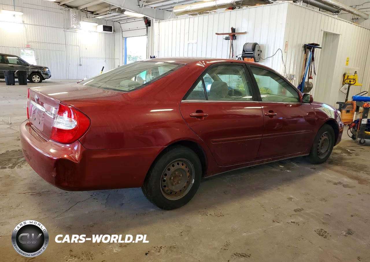 2004 Toyota Camry Le VIN:JTDBE32K240276471 - 3