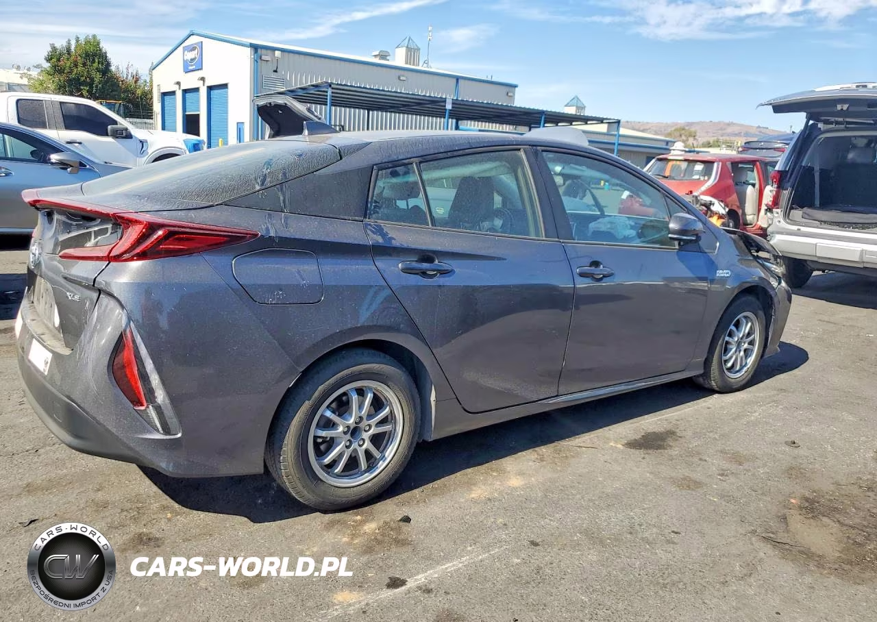 2021 Toyota Prius Prime Xle VIN:JTDKAMFPXM3165575 - 3