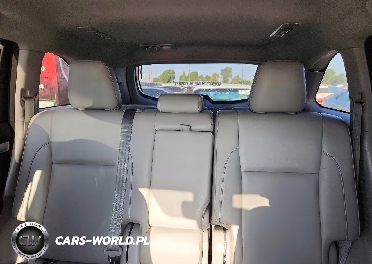 2018 Toyota Highlander Xle VIN:5TDJZRFH4JS843967 - 10