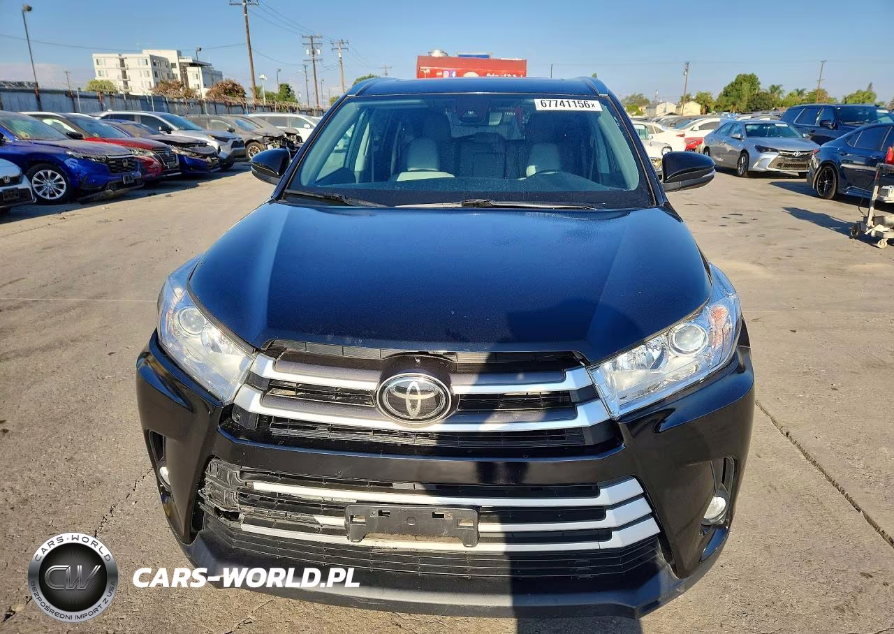 2018 Toyota Highlander Xle VIN:5TDJZRFH4JS843967 - 5
