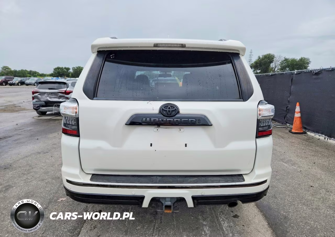 2019 Toyota 4Runner Limited Nightshade VIN:JTEZU5JR6K5203966 - 6