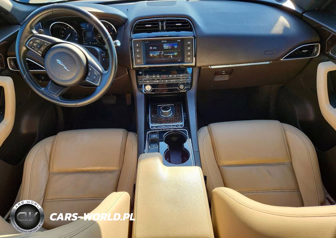 2017 Jaguar F-Pace Prestige VIN:SADCK2BN9HA099312 - 8