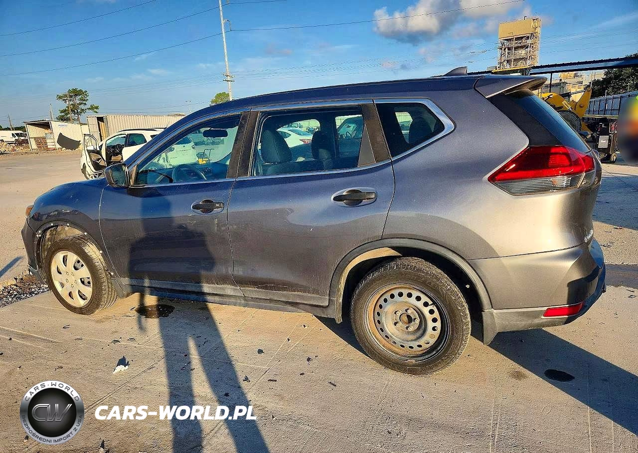 2018 Nissan Rogue S VIN:5N1AT2MT8JC759454 - 2