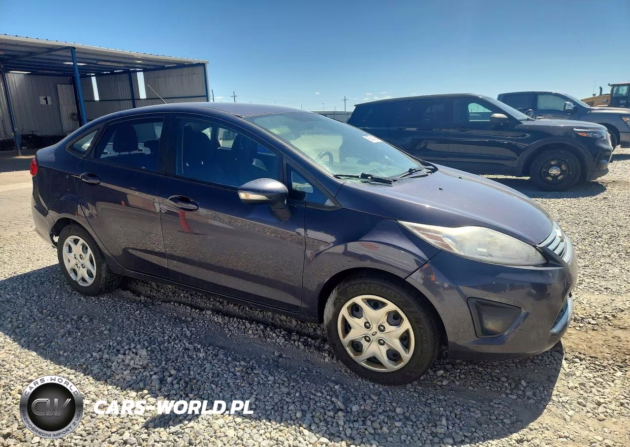 2013 Ford Fiesta Se VIN:3FADP4BJ1DM183749 - 4