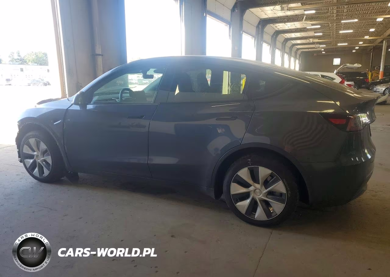 2023 Tesla Model Y VIN:7SAYGAEE1PF840845 - 2