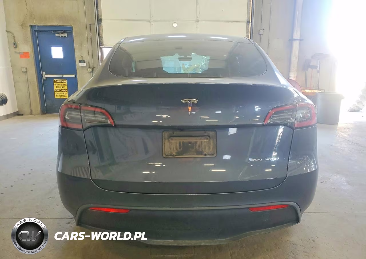 2023 Tesla Model Y VIN:7SAYGAEE1PF840845 - 6