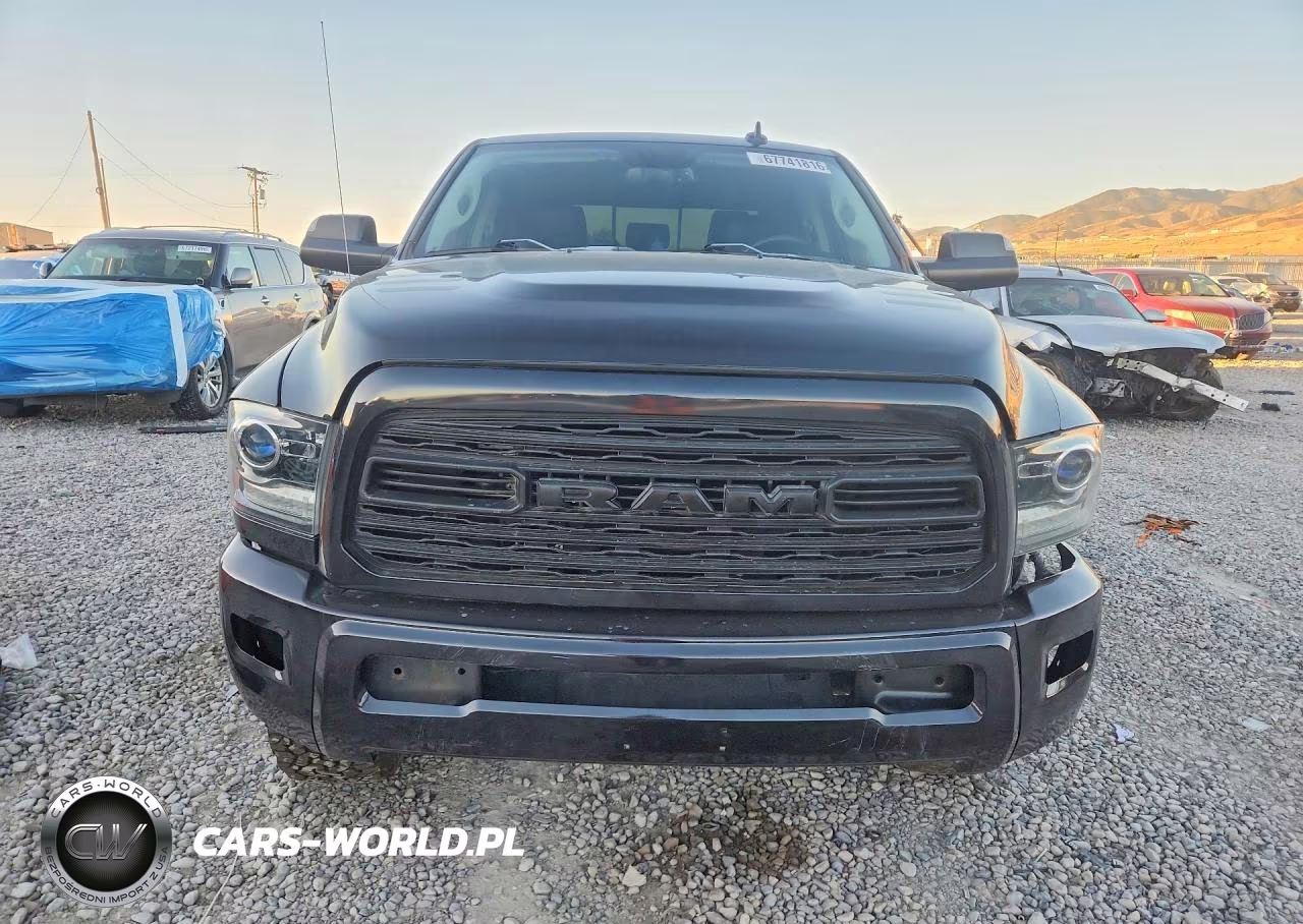 2018 Ram 2500 Laramie VIN:3C6UR5NJ1JG192443 - 5
