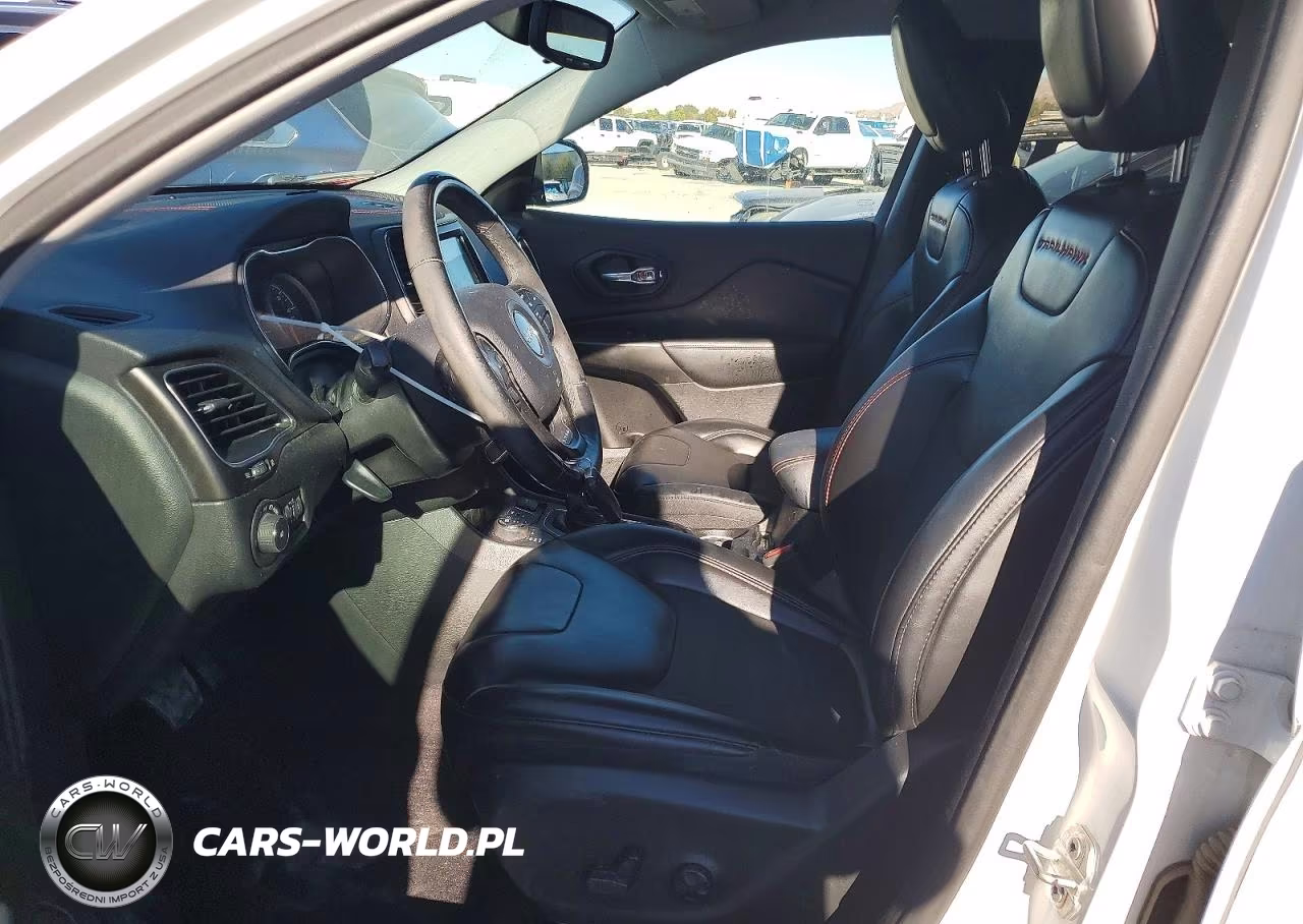 2019 Jeep Cherokee Trailhawk VIN:1C4PJMBX7KD162667 - 7