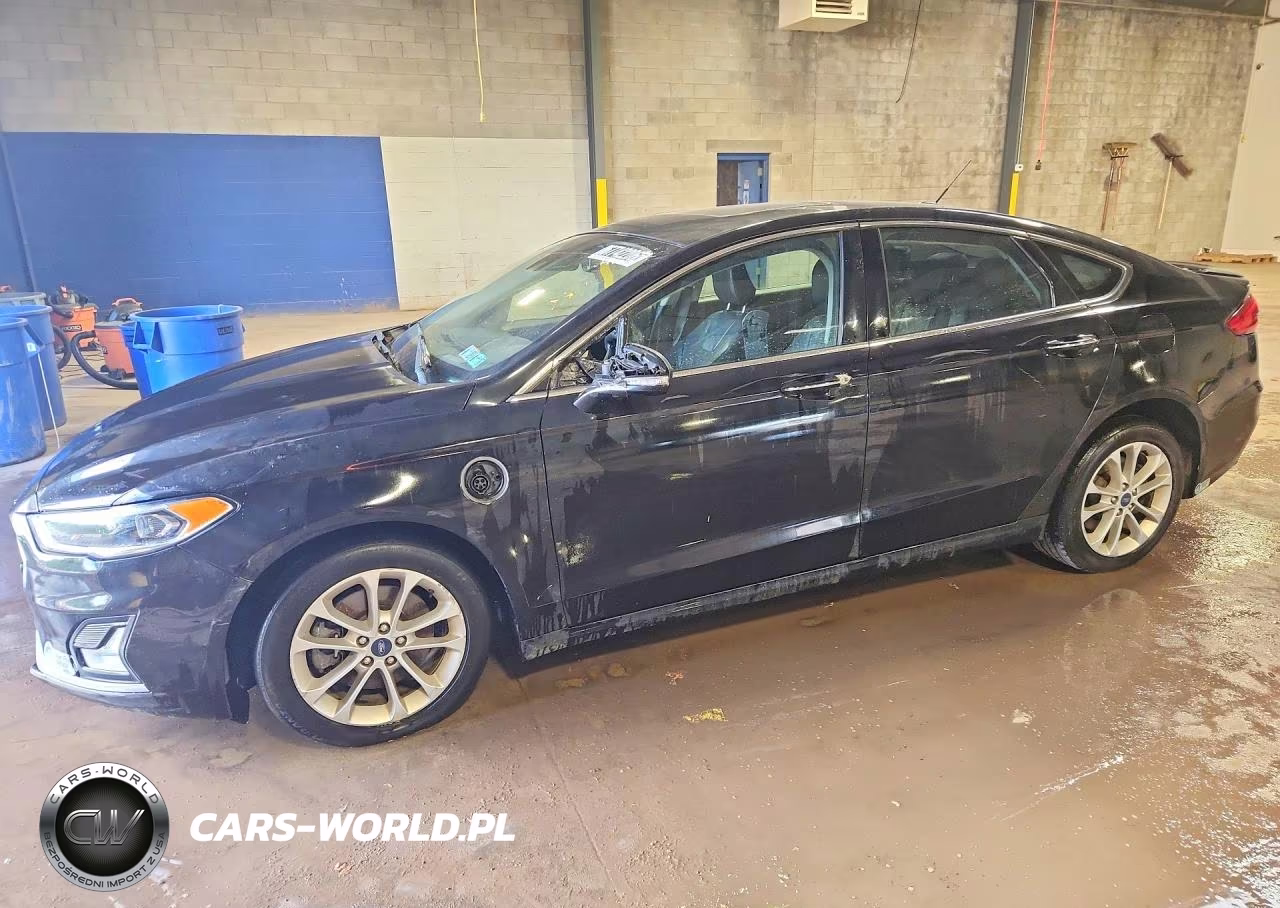 2020 Ford Fusion Titanium