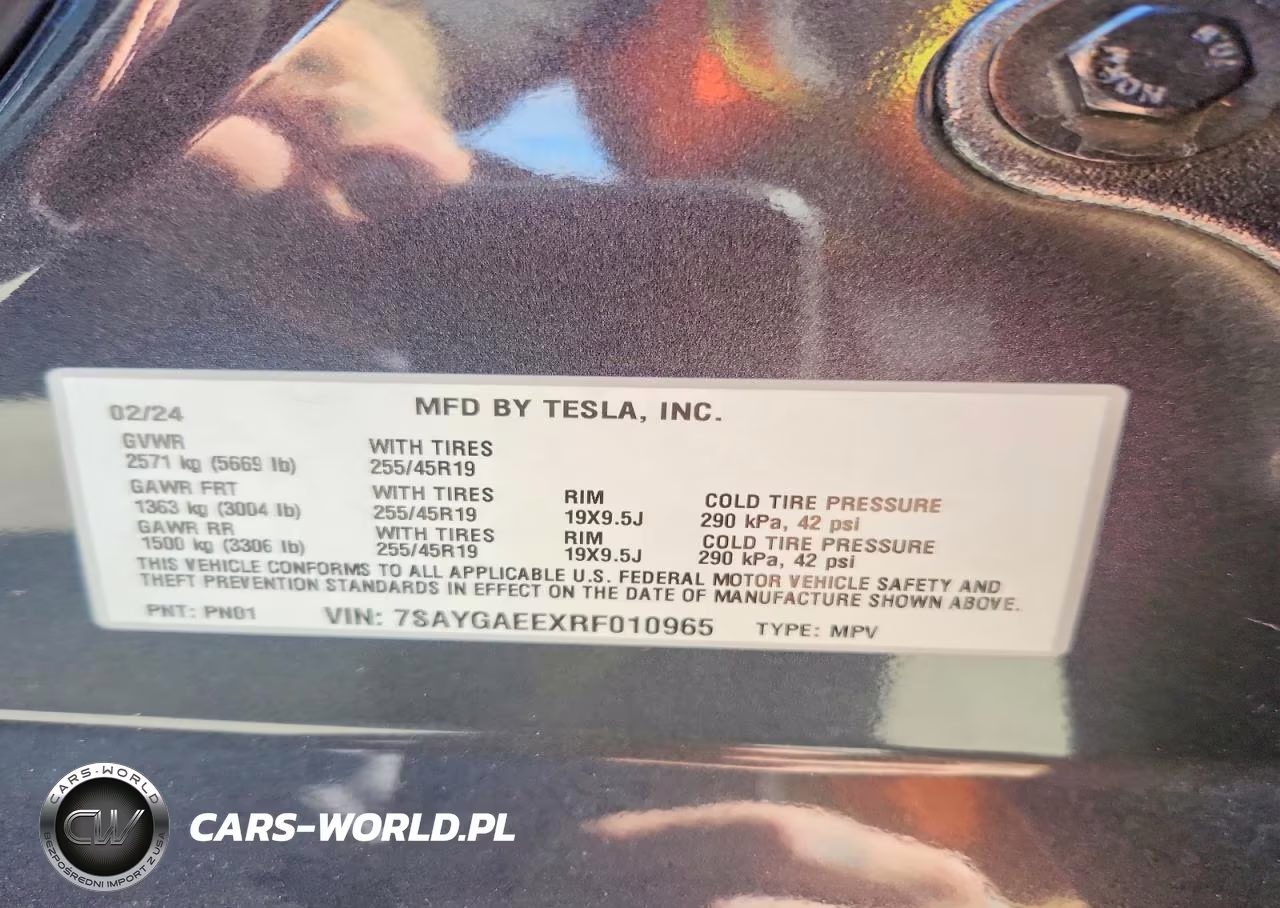 2024 Tesla Model Y VIN:7SAYGAEEXRF010965 - 13