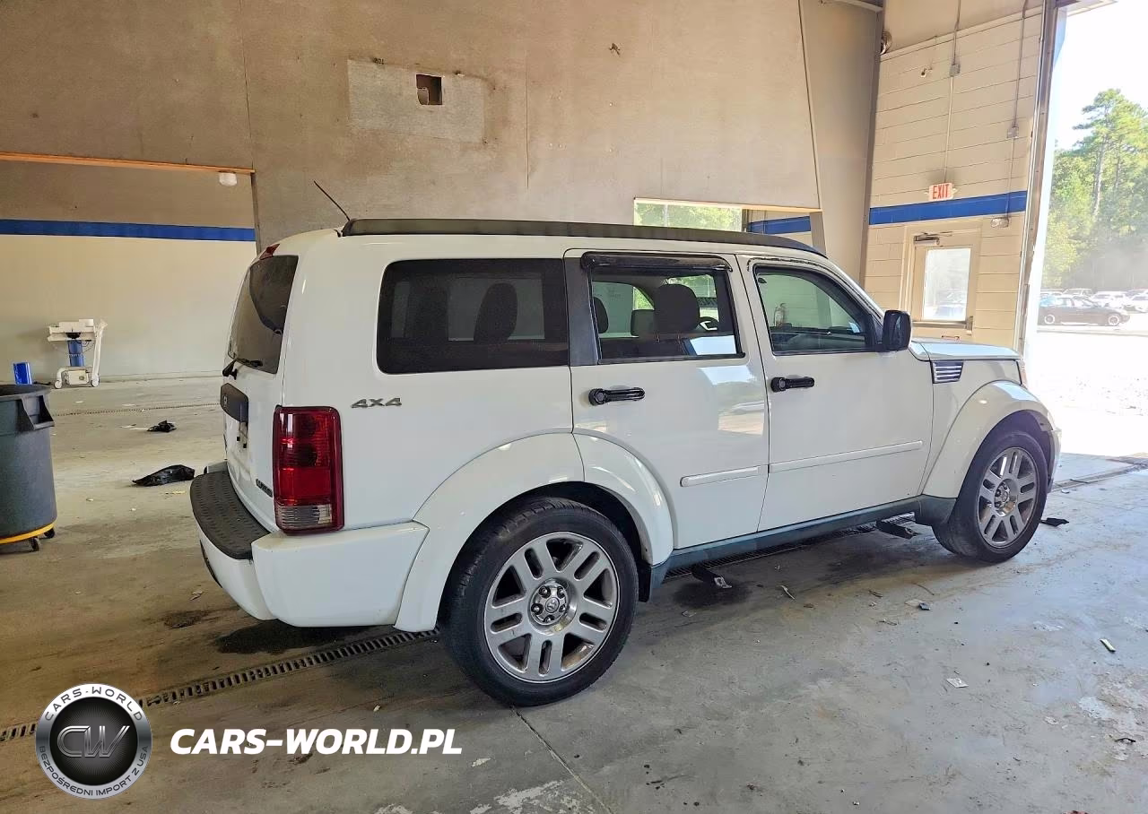 2011 Dodge Nitro Heat VIN:1D4PU4GK1BW598250 - 3