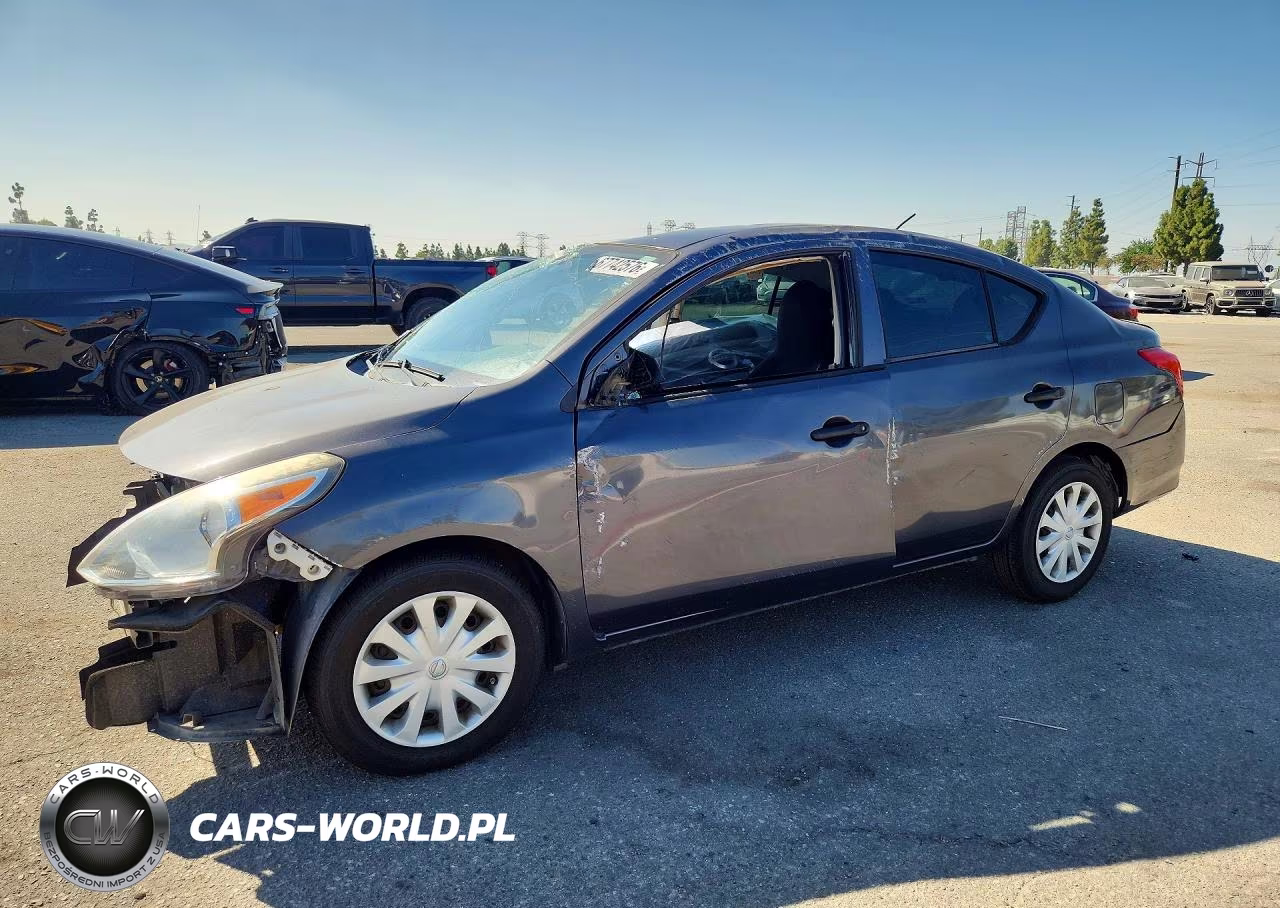 2015 Nissan Versa 1.6 S
