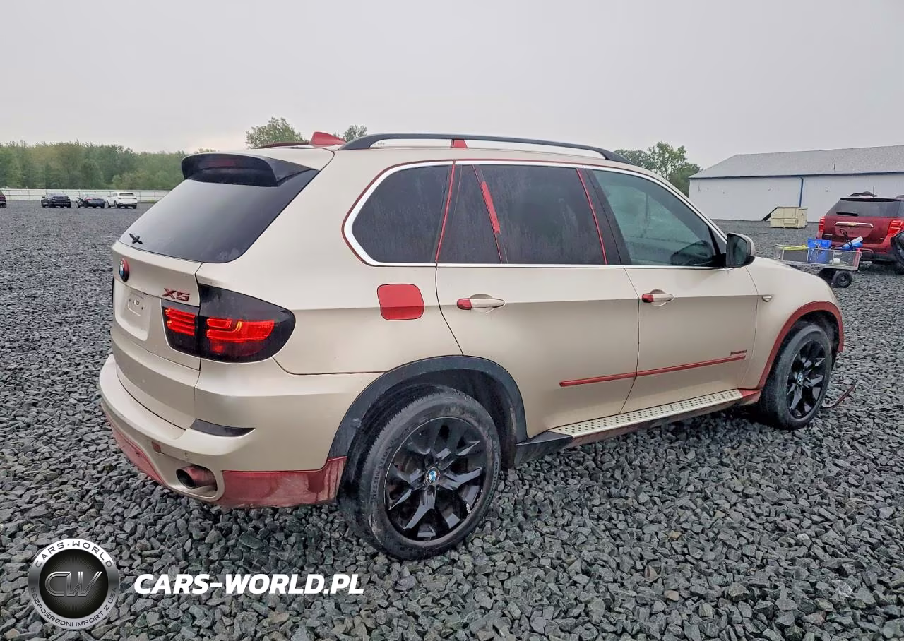 2013 BMW X5 xDrive35I VIN:5UXZV4C56D0G51082 - 3