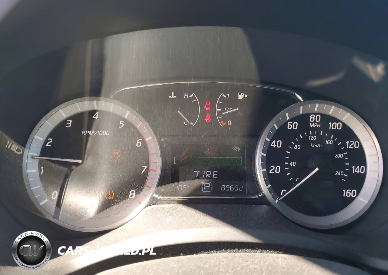 2015 Nissan Sentra Sr VIN:3N1AB7AP0FY223515 - 9