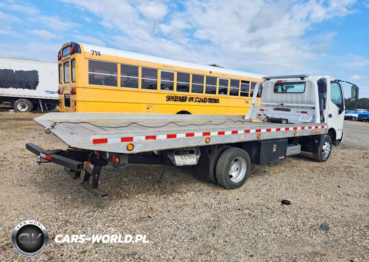 2019 Hino 155 Box Truck VIN:JHHYDM1H7KK007812 - 3