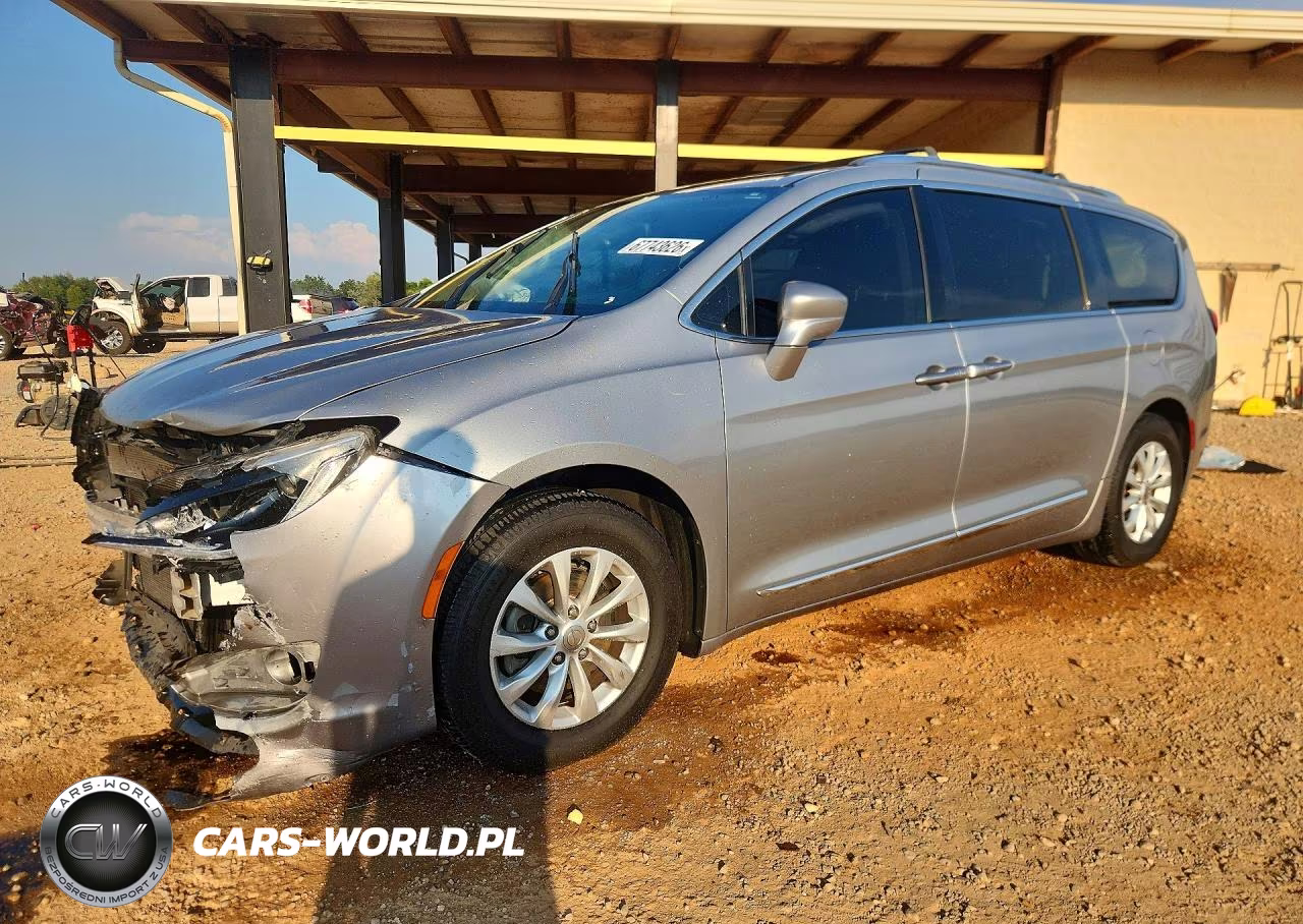2018 Chrysler Pacifica Touring L – zdjęcie 1 z 13