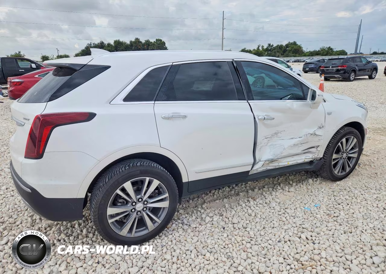 2020 Cadillac Xt5 Premium Luxury VIN:1GYKNCR46LZ170035 - 3