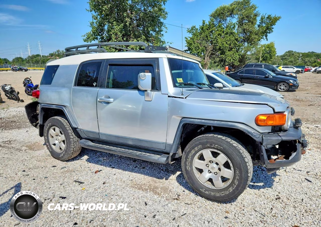 2007 Toyota Fj Cruiser Base VIN:JTEBU11F070080556 - 4