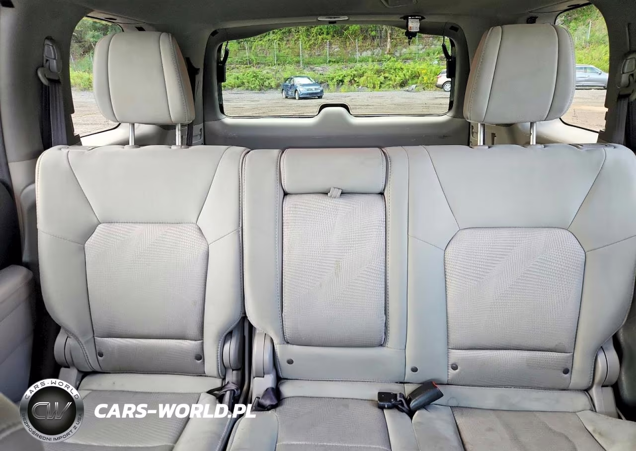 2015 Honda Pilot Lx VIN:5FNYF4H26FB005633 - 10