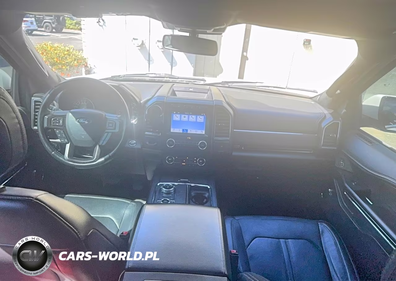 2018 Ford Expedition Limited VIN:1FMJU2AT4JEA70047 - 9