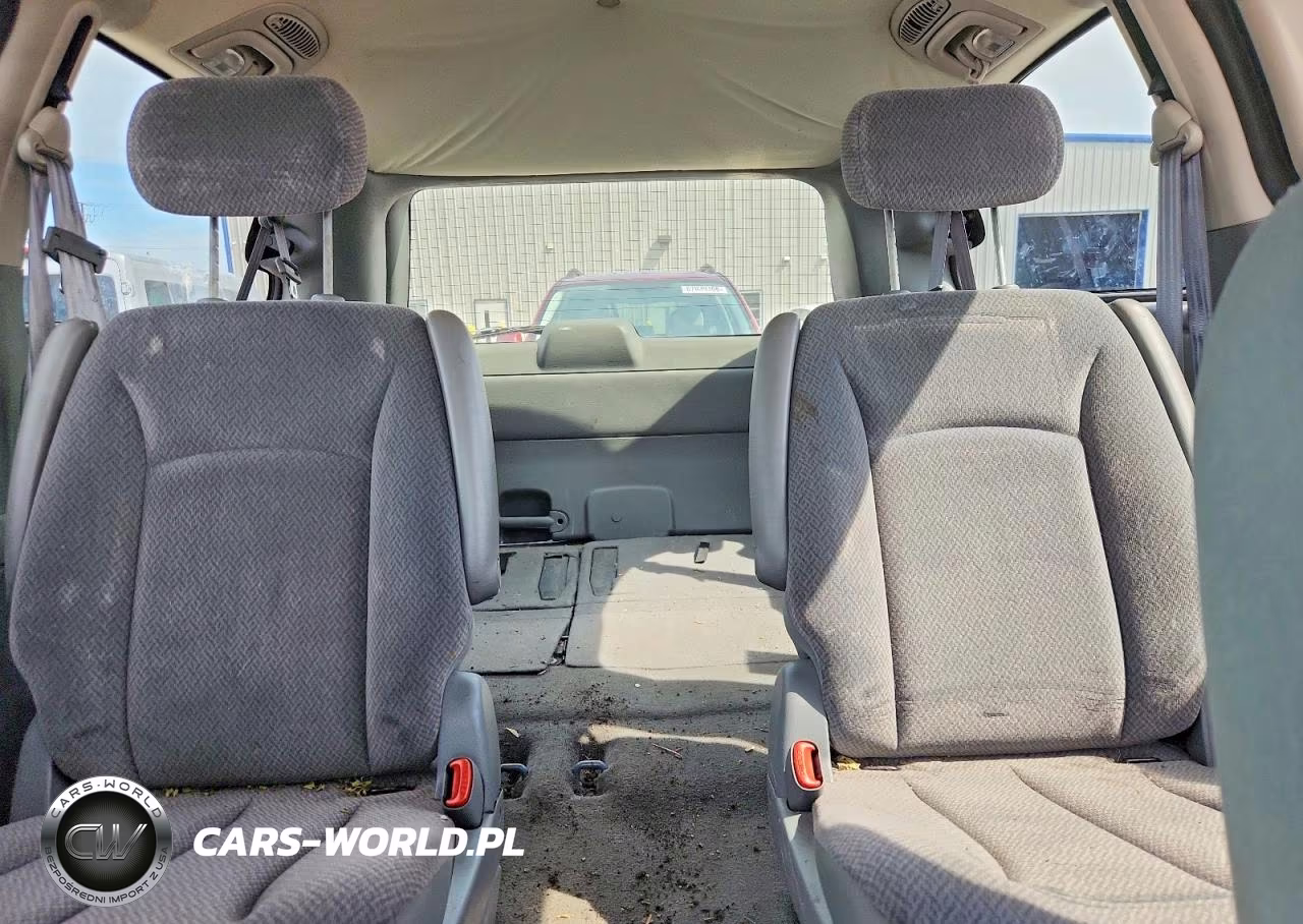 2005 Chrysler Town & Country Touring VIN:2C4GP54L45R514295 - 10