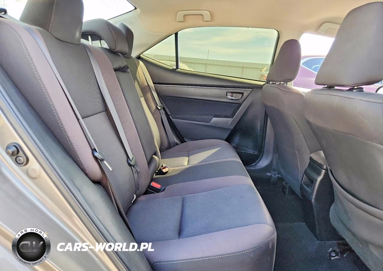 2018 Toyota Corolla Le VIN:2T1BURHEXJC971273 - 10