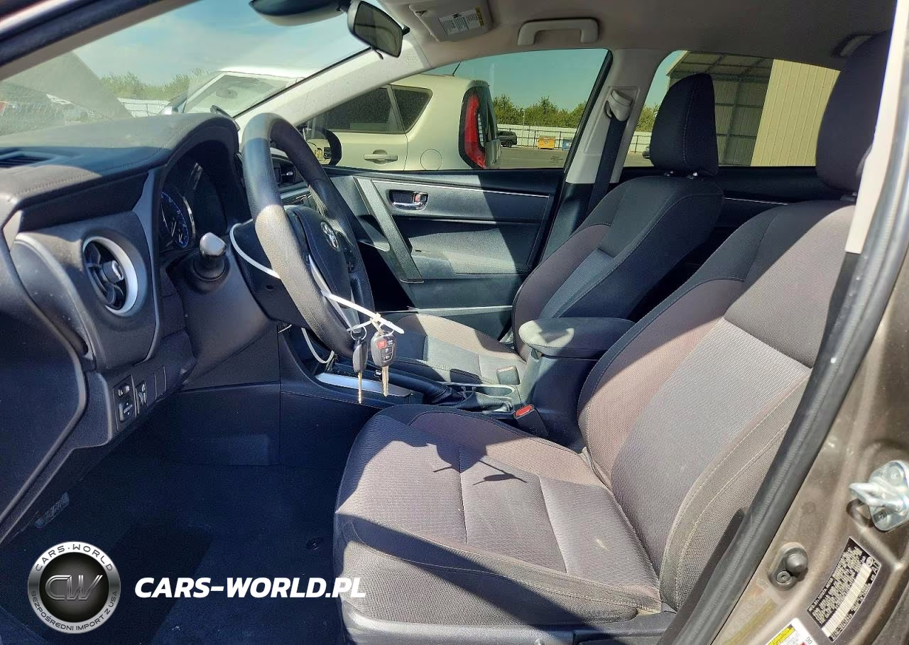 2018 Toyota Corolla Le VIN:2T1BURHEXJC971273 - 7