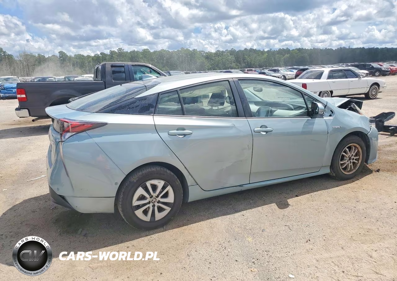 2018 Toyota Prius Four VIN:JTDKARFU5J3554526 - 3