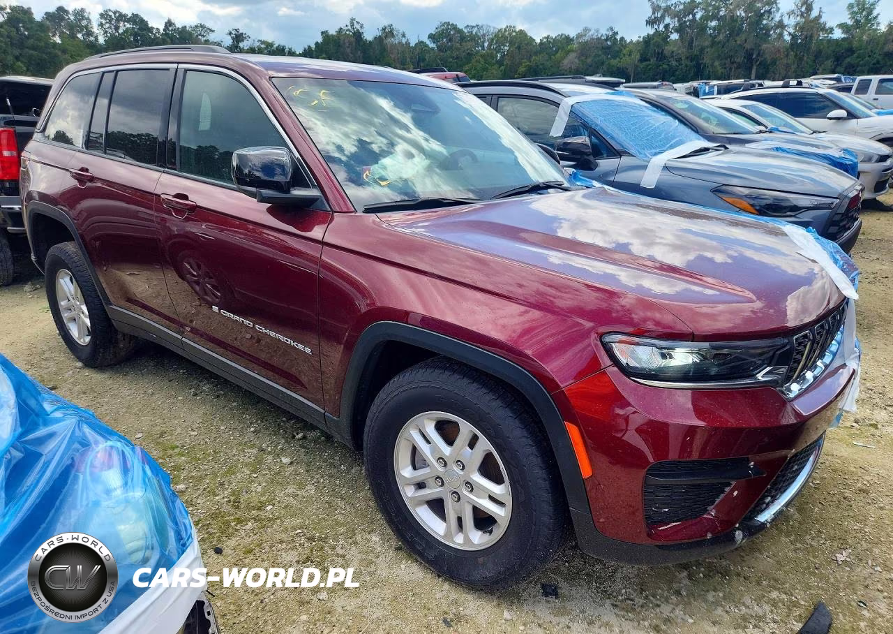 2025 Jeep Grand Cherokee Laredo VIN:1C4RJGAG9SC289700 - 4