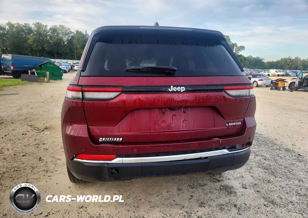 2025 Jeep Grand Cherokee Laredo VIN:1C4RJGAG9SC289700 - 6