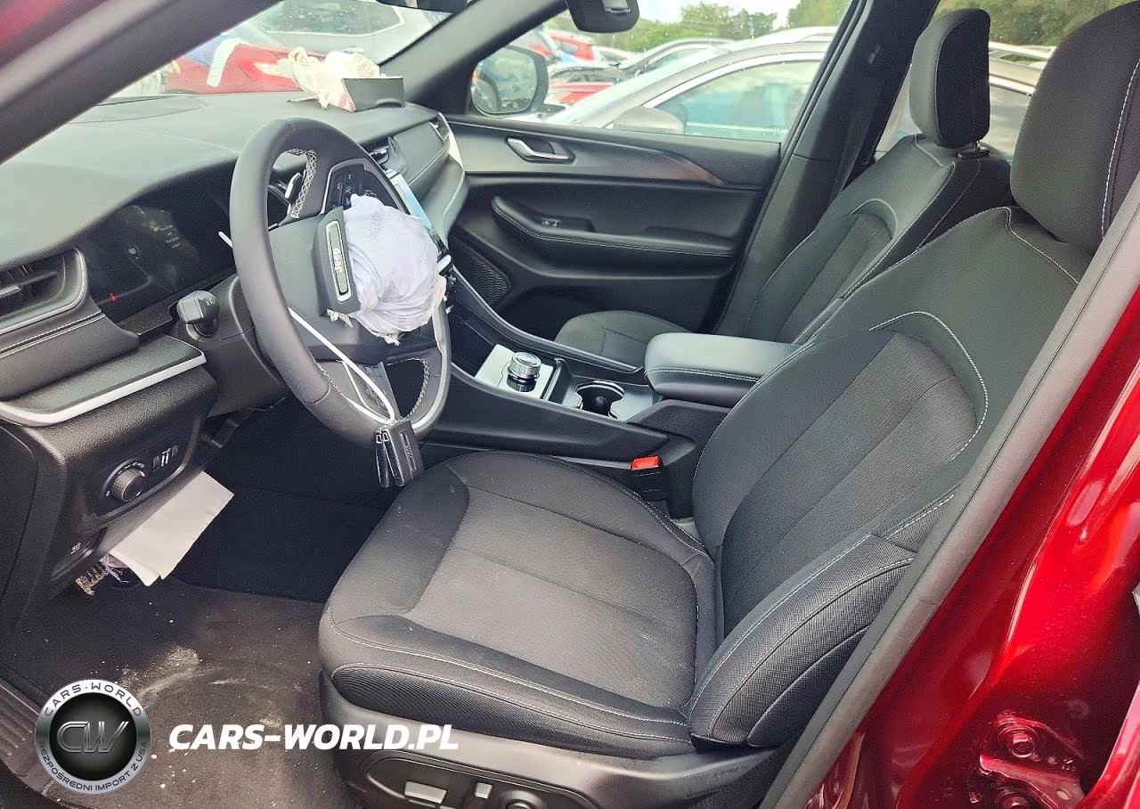 2025 Jeep Grand Cherokee Laredo VIN:1C4RJGAG9SC289700 - 7