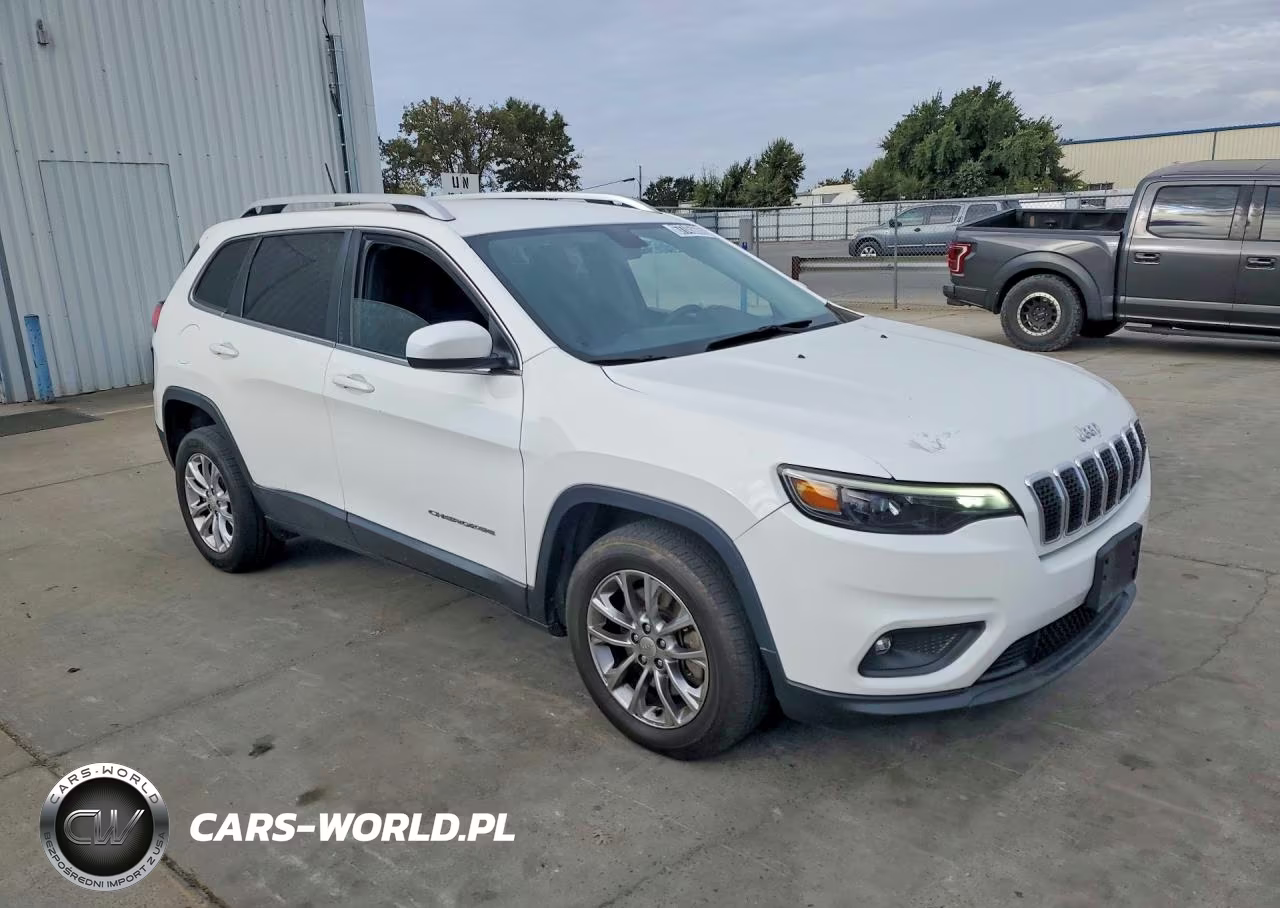 2019 Jeep Cherokee Latitude VIN:1C4PJLCB9KD240878 - 4