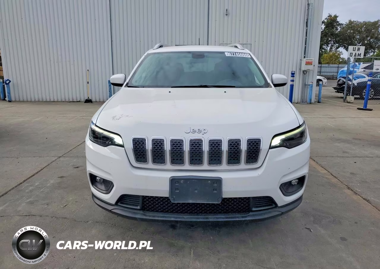 2019 Jeep Cherokee Latitude VIN:1C4PJLCB9KD240878 - 5