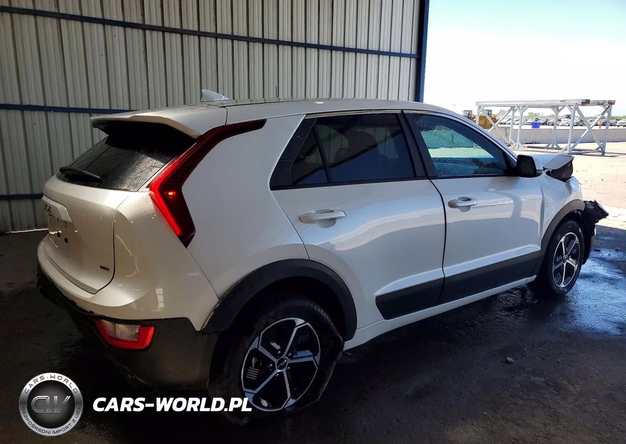 2026 Kia Niro Lx VIN:KNDCP3LEXT5323674 - 3