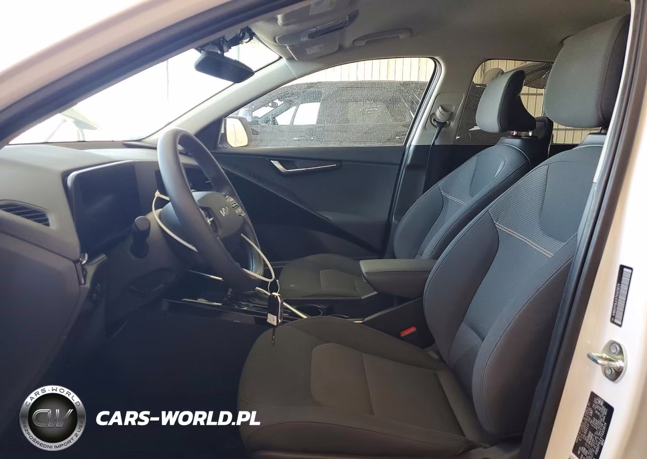 2026 Kia Niro Lx VIN:KNDCP3LEXT5323674 - 7