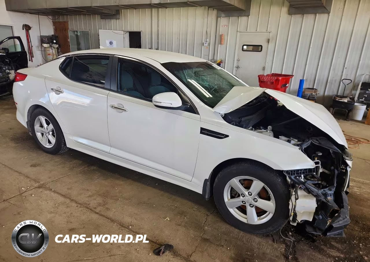 2015 Kia Optima Lx VIN:KNAGM4A7XF5601396 - 4