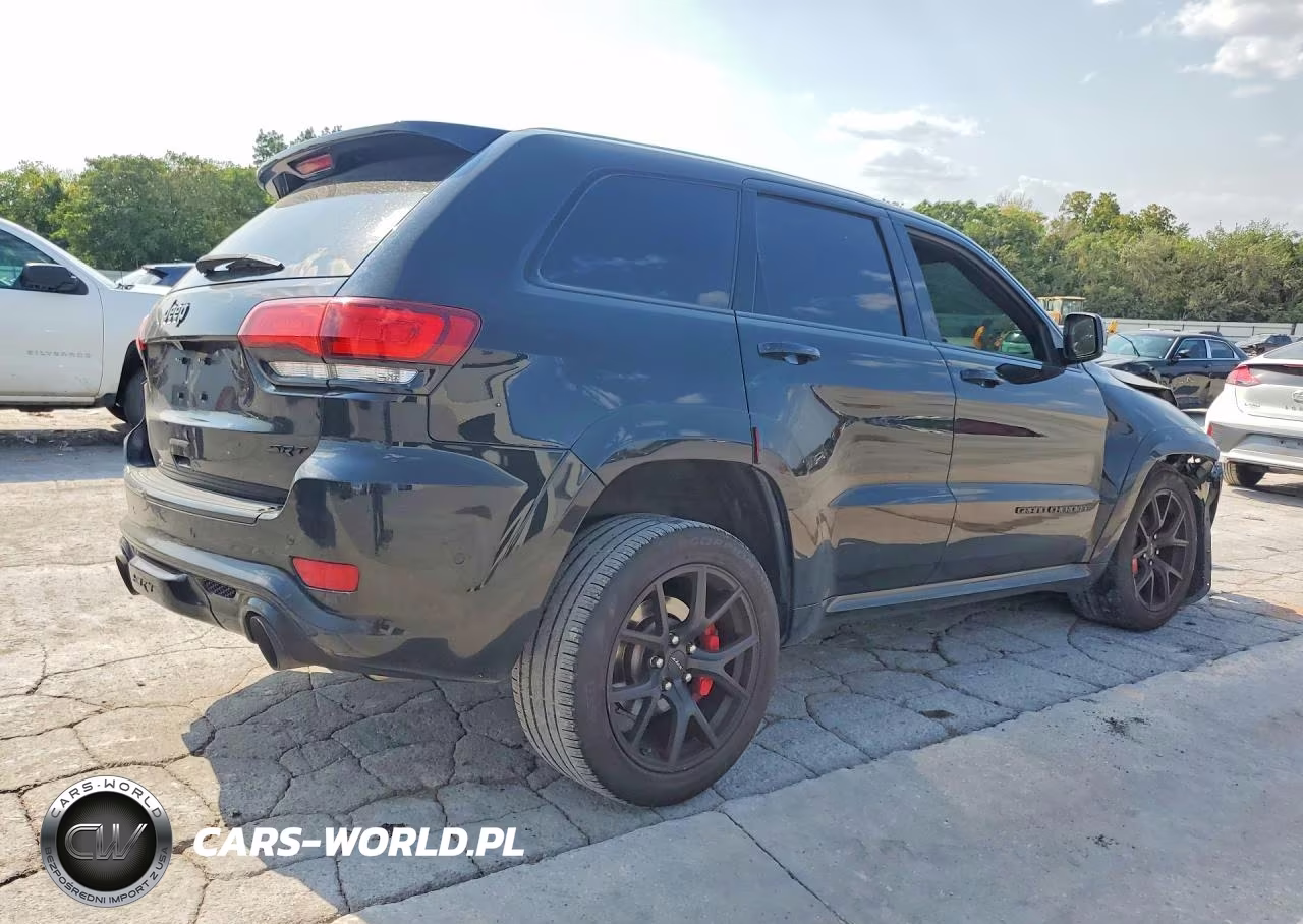 2018 Jeep Grand Cherokee Srt-8 VIN:1C4RJFDJ3JC256594 - 3