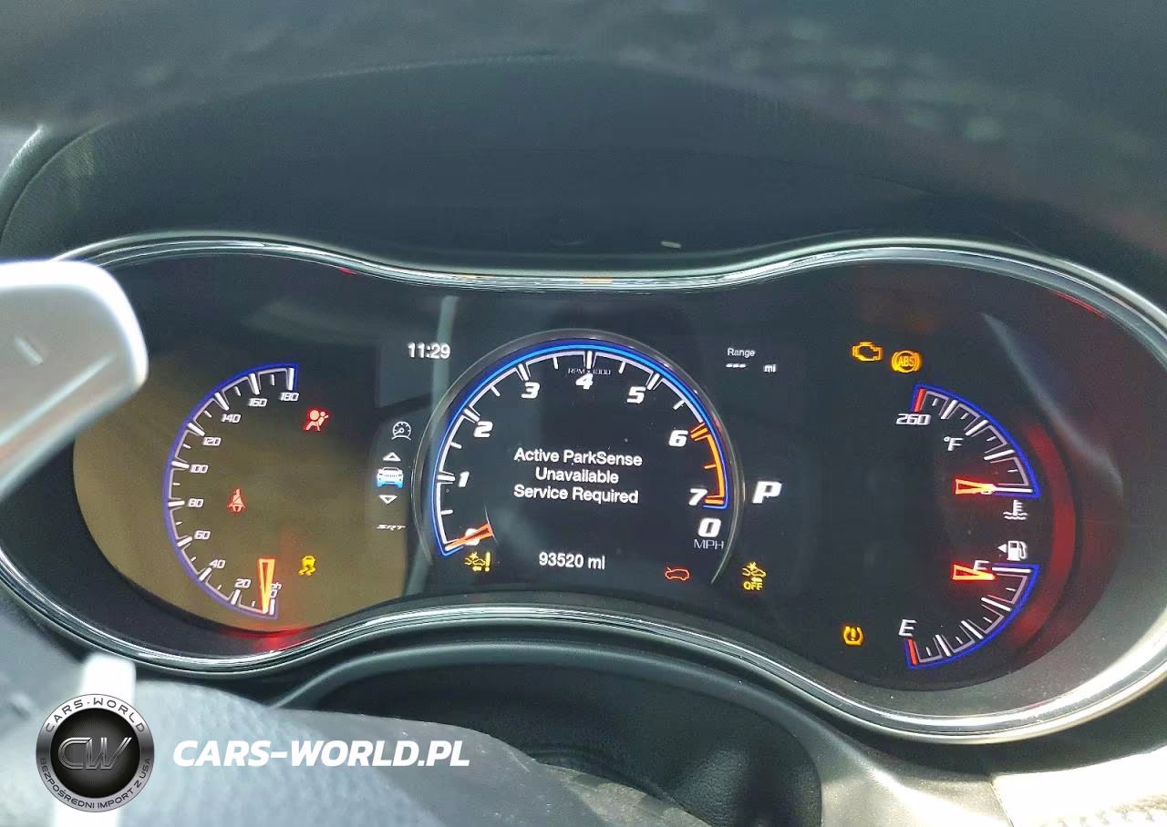 2018 Jeep Grand Cherokee Srt-8 VIN:1C4RJFDJ3JC256594 - 9