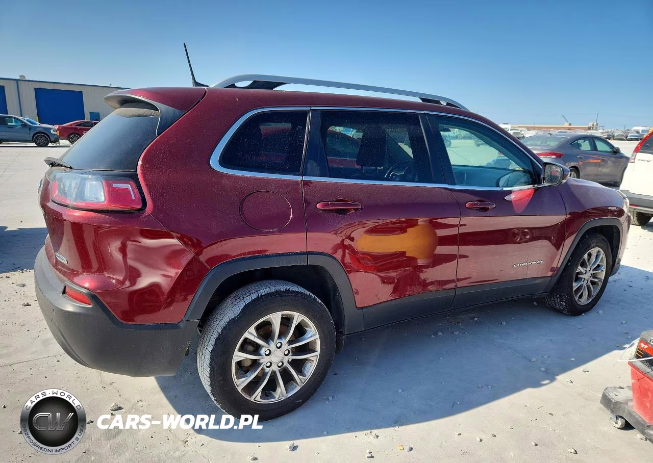2019 Jeep Cherokee Latitude Plus VIN:1C4PJLLB4KD301537 - 3