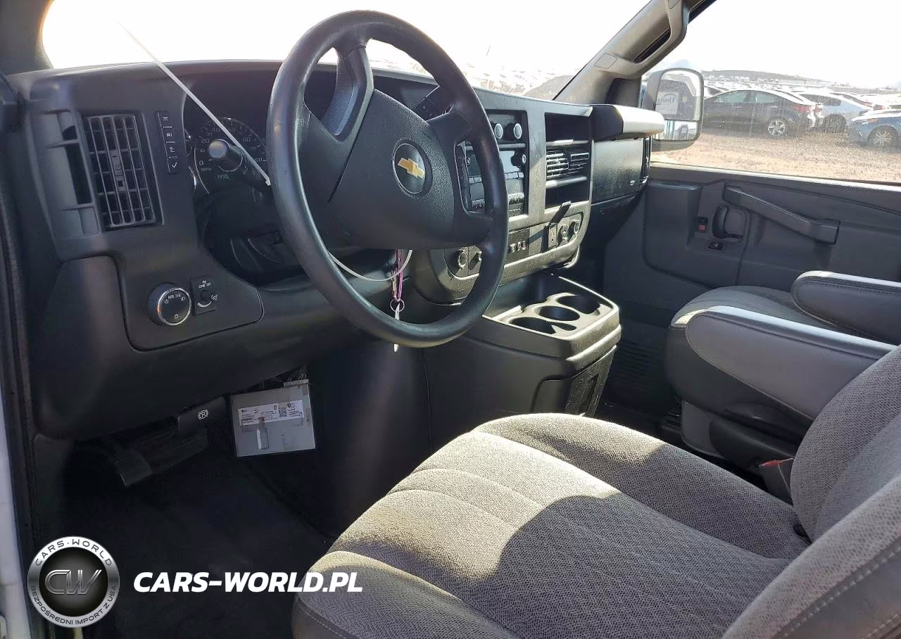 2018 Chevrolet Express G3500 Lt VIN:1GAZGPFG0J1192380 - 8