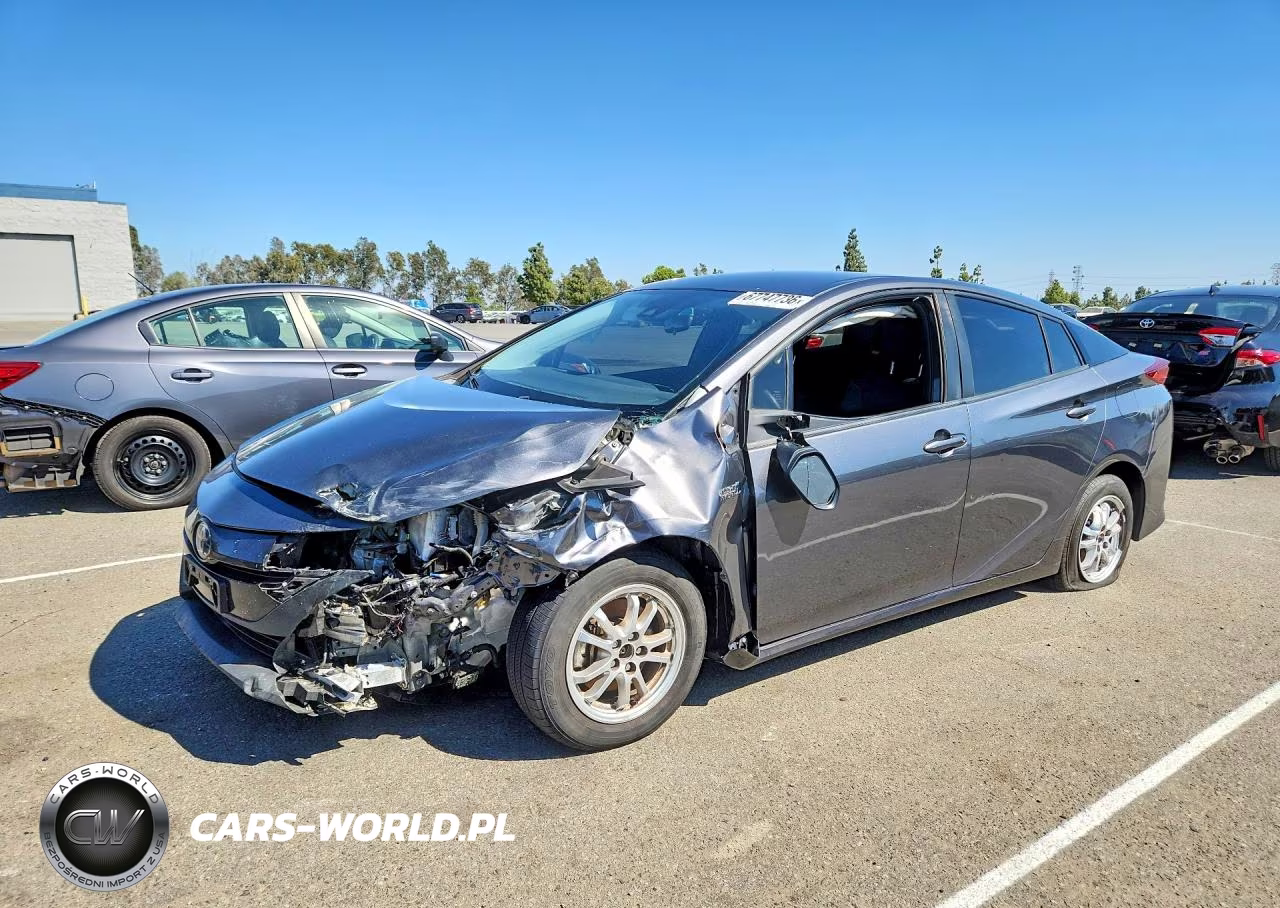 2022 Toyota Prius Prime Le – zdjęcie 1 z 12