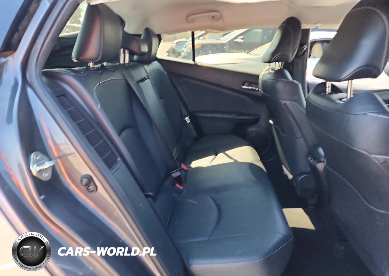 2022 Toyota Prius Prime Le VIN:JTDKAMFPXN3224058 - 10
