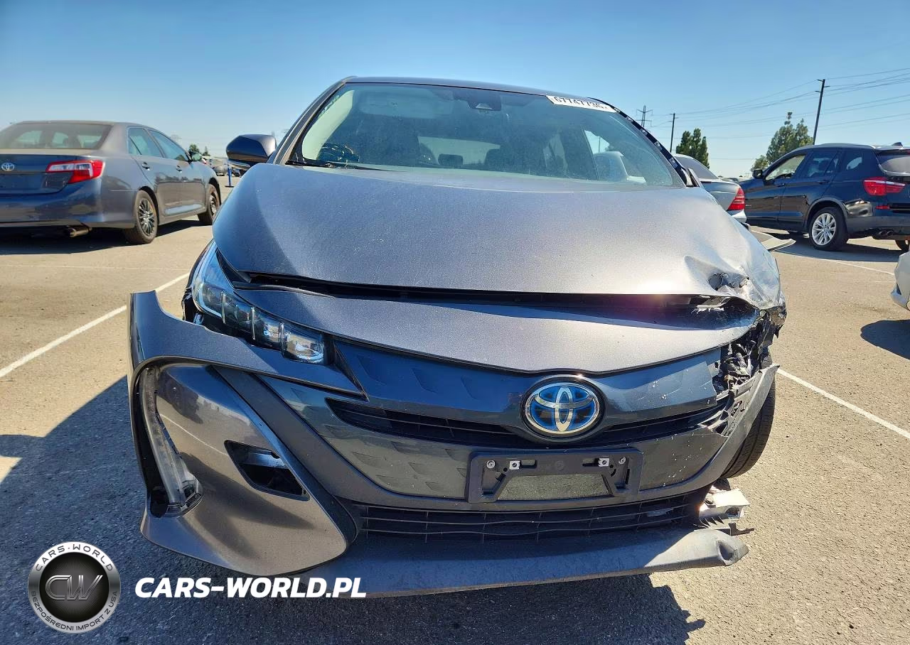 2022 Toyota Prius Prime Le VIN:JTDKAMFPXN3224058 - 5