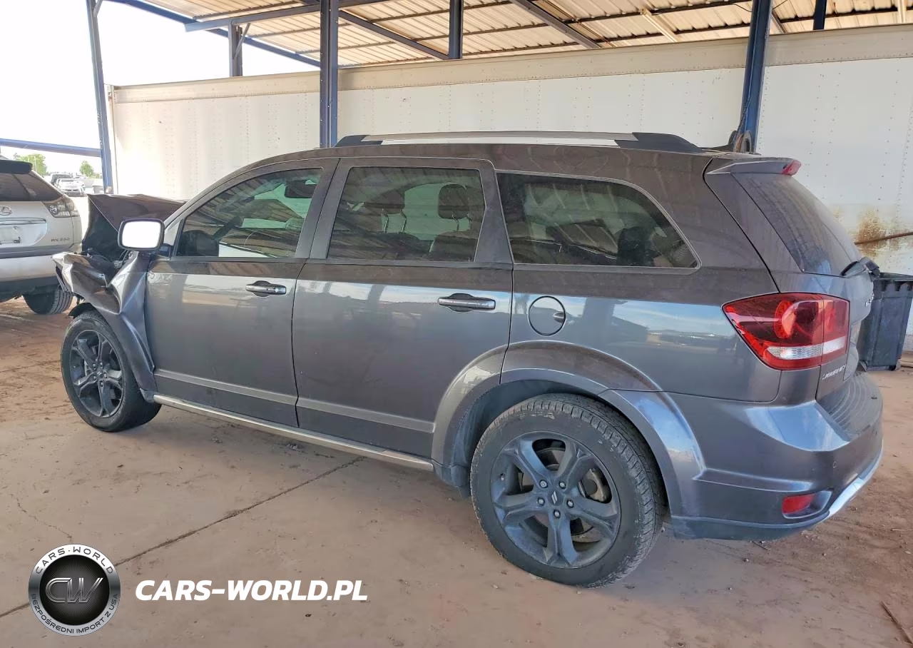2018 Dodge Journey Crossroad VIN:3C4PDCGG9JT528180 - 2