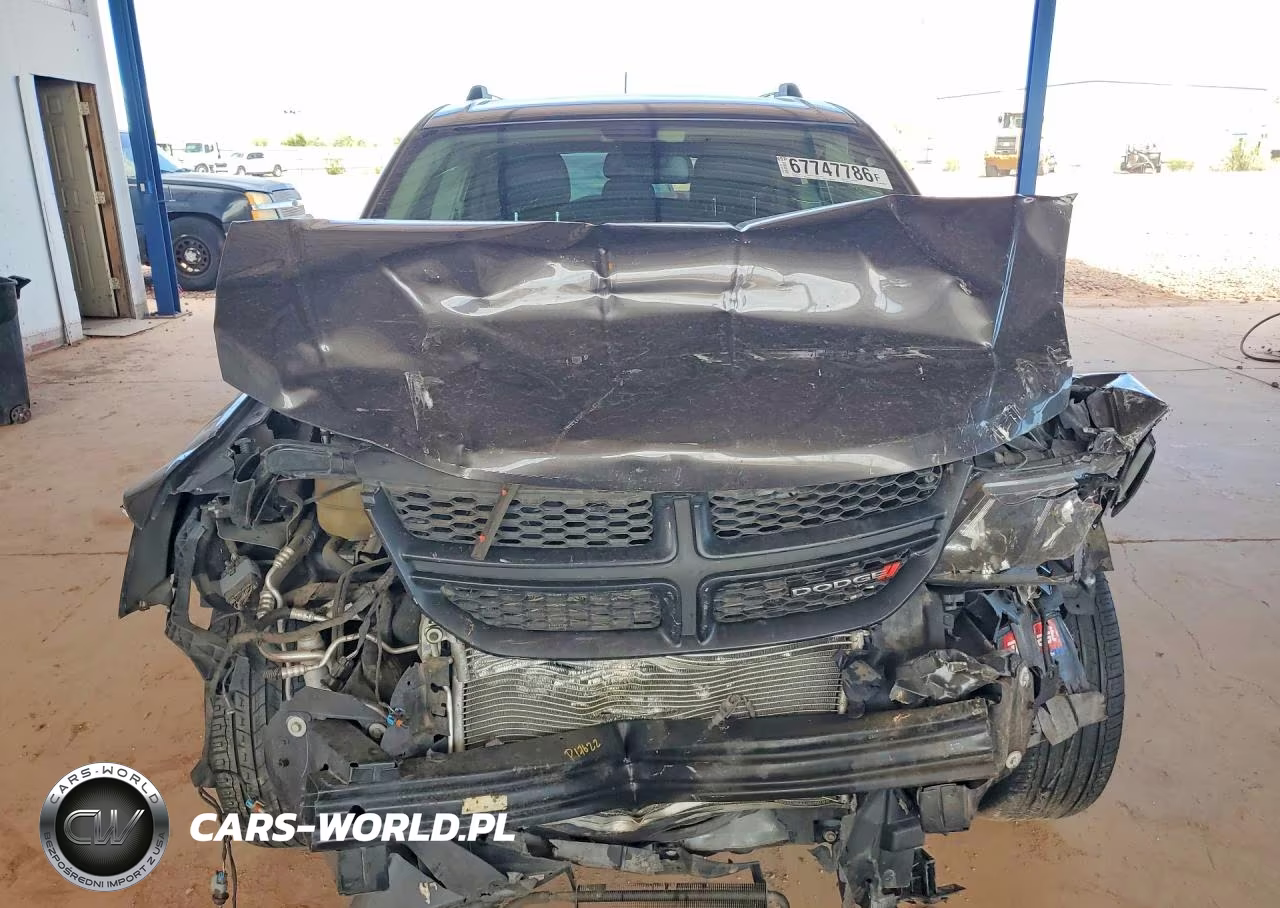 2018 Dodge Journey Crossroad VIN:3C4PDCGG9JT528180 - 5