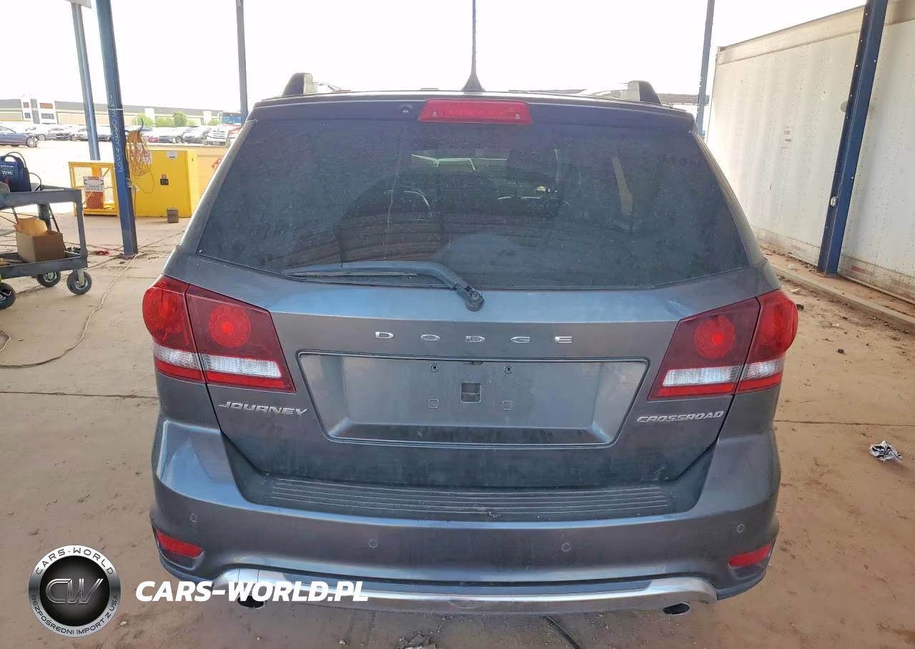 2018 Dodge Journey Crossroad VIN:3C4PDCGG9JT528180 - 6