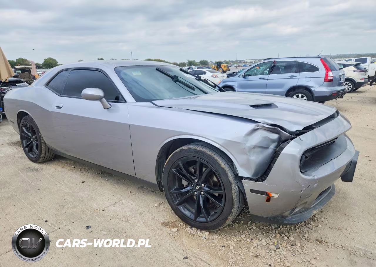 2017 Dodge Challenger Sxt VIN:2C3CDZAG2HH501405 - 4