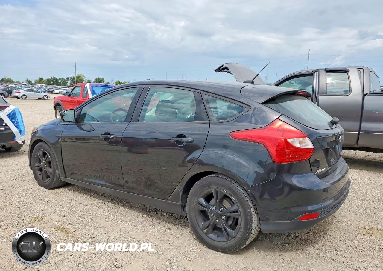 2014 Ford Focus Se VIN:1FADP3K23EL136275 - 2